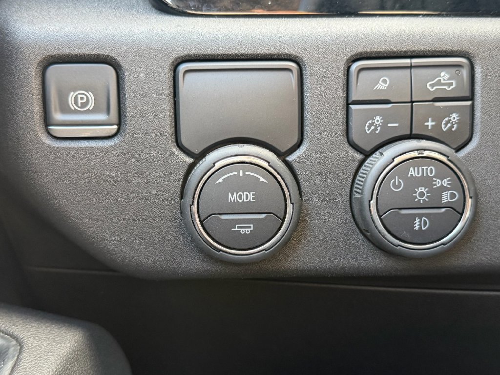 Used 2025 Chevrolet Silverado 1500 High Country RWD image 30