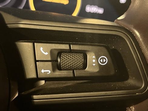 Used 2023 Porsche Taycan 4 Cross Turismo image 12