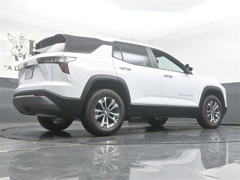 New 2026 Chevrolet Equinox LT w/ LPO, Floor Liner Package image 11