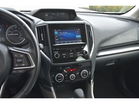 Used 2020 Subaru Forester Premium image 20