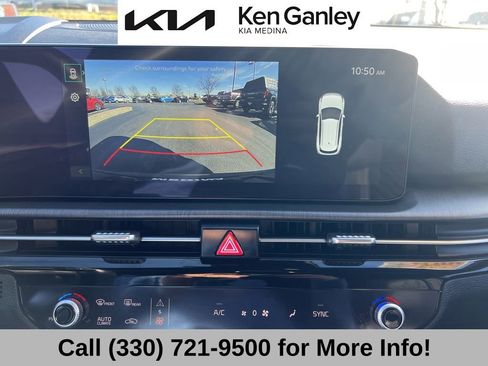 Certified 2026 Kia Sportage X-Line w/ X-Line Premium Package AWD/4WD image 39