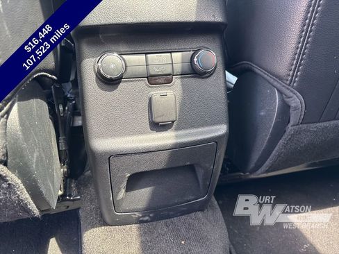 Used 2018 Ford Explorer XLT w/ Equipment Group 202A AWD/4WD image 19
