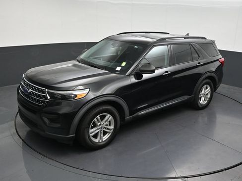 Used 2021 Ford Explorer XLT RWD image 16