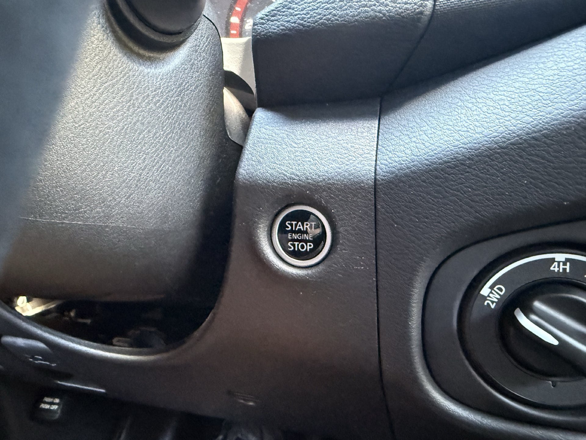 Certified 2023 Nissan Frontier PRO-4X w/ Pro Convenience Package AWD/4WD image 7