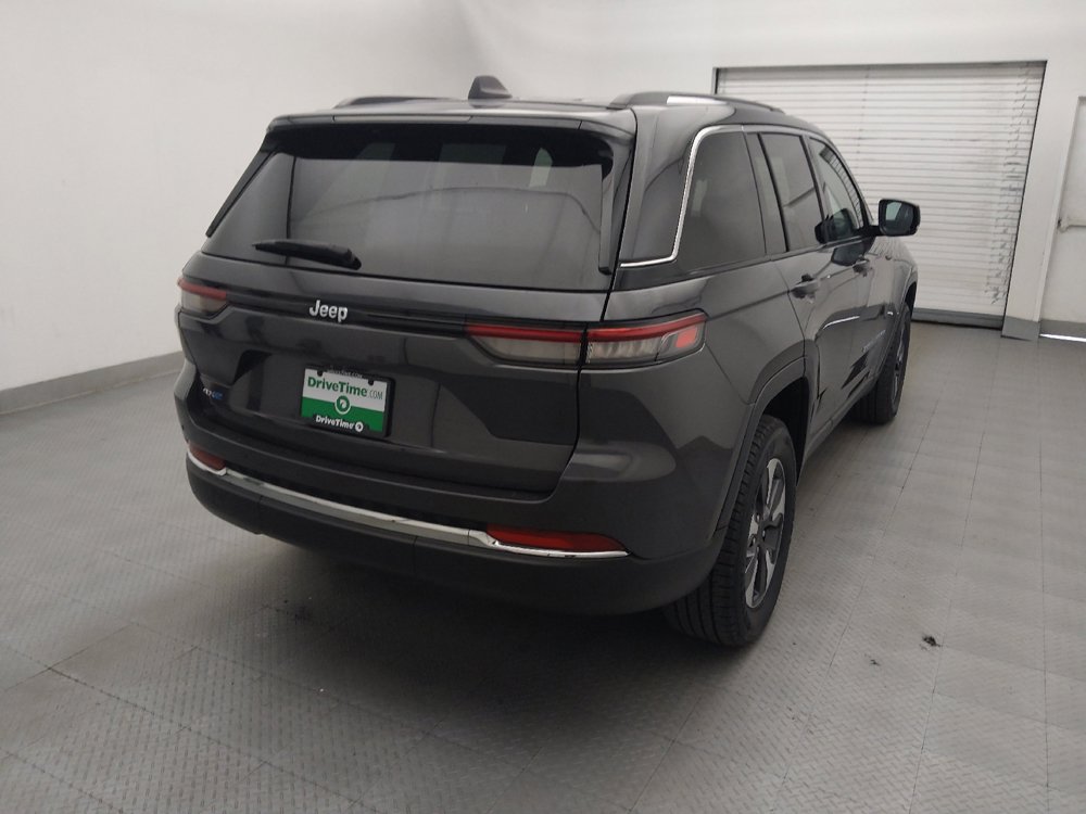 Used 2023 Jeep Grand Cherokee 4WD 4xe image 7