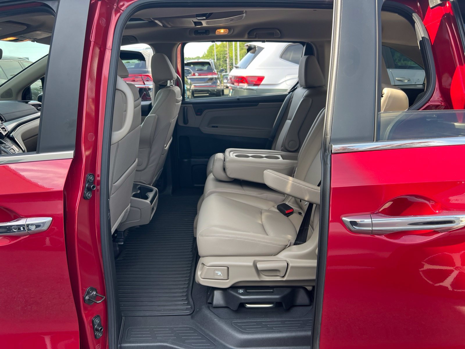 Used 2024 Honda Odyssey Touring image 33