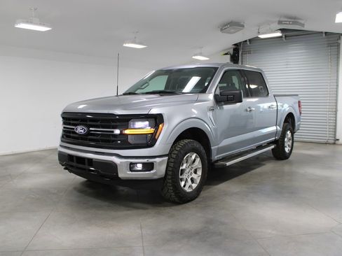 Used 2025 Ford F150 XLT w/ Equipment Group 301A Standard image 4