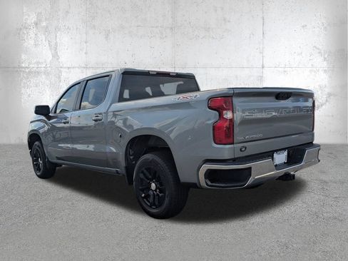 Used 2023 Chevrolet Silverado 1500 LT AWD/4WD image 7
