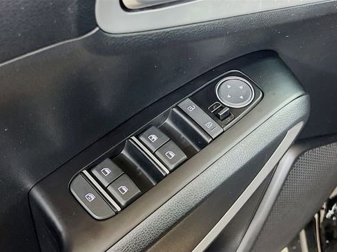 Certified 2023 Kia Soul S image 18