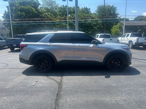 Used 2021 Ford Explorer ST w/ Equipment Group 401A image 5