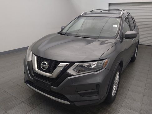 Used 2017 Nissan Rogue SV FWD image 15