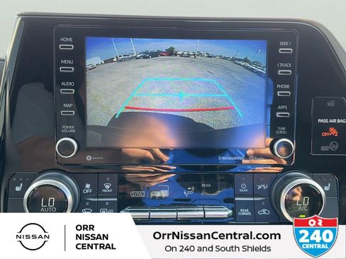 Used 2022 Toyota Highlander XLE AWD/4WD image 26