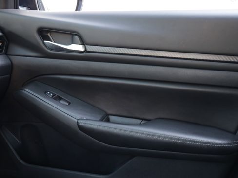 Used 2024 Nissan Altima 2.5 SV image 12