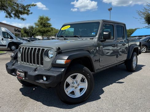 Used 2020 Jeep Gladiator Sport w/ Quick Order Package 24S AWD/4WD image 2