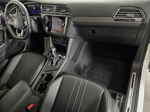 Used 2024 Volkswagen Tiguan SE R-Line image 24