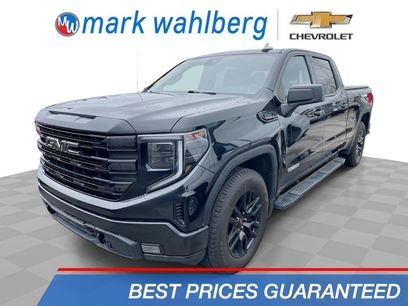 Used 2022 GMC Sierra 1500 Elevation w/ Preferred Package