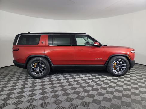 Used 2023 Rivian R1S Launch Edition image 6
