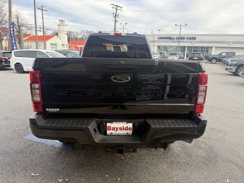 Used 2022 Ford F350 XLT w/ Black Appearance Package image 15