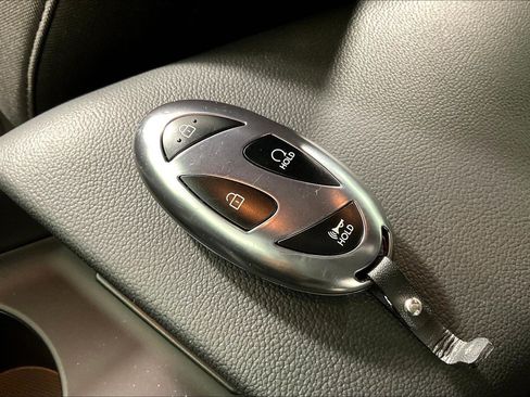Used 2025 Hyundai Elantra Sport FWD image 32