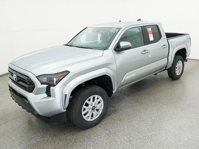 New 2025 Toyota Tacoma SR5