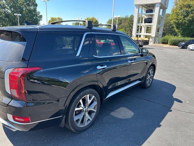 Used 2022 Hyundai Palisade Limited FWD image 2