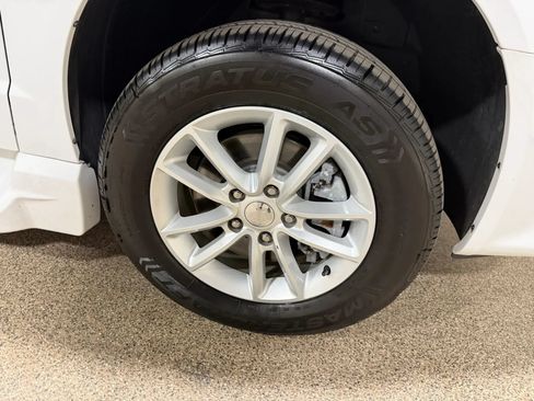 Used 2019 Dodge Grand Caravan SXT FWD image 68