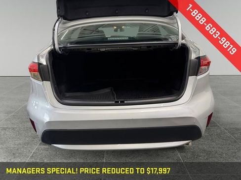 Used 2020 Toyota Corolla LE image 13