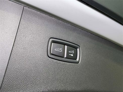 New 2026 Porsche Cayenne Coupe image 21