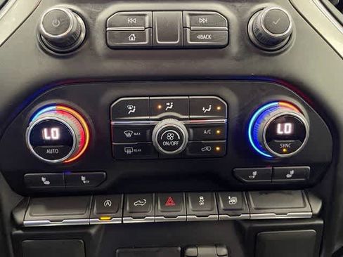 Used 2022 Chevrolet Silverado 1500 RST w/ Redline Edition AWD/4WD image 6