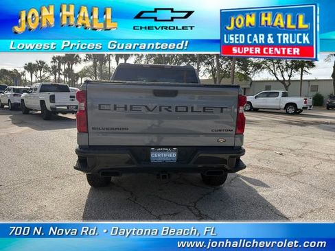 Certified 2024 Chevrolet Silverado 1500 Custom Trail Boss w/ Dark Appearance Package image 10