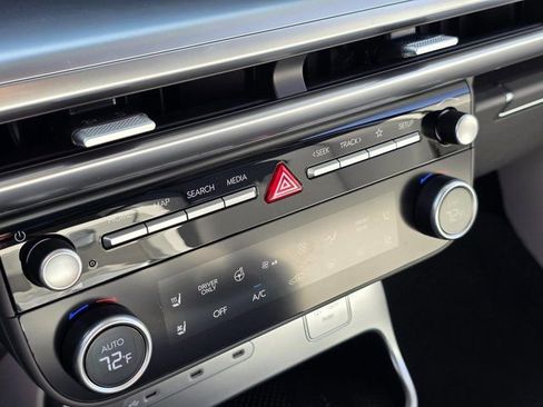 New 2026 Hyundai Ioniq 9 Limited AWD/4WD image 31