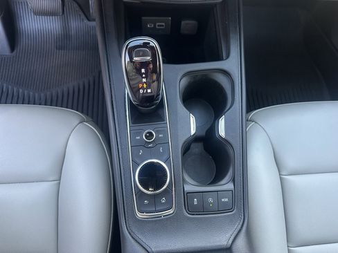 Used 2022 Cadillac XT4 Luxury w/ Cold Weather Package image 15