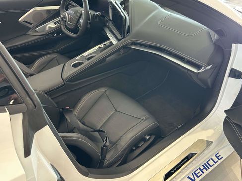 Used 2026 Chevrolet Corvette Stingray Premium Conv RWD image 12