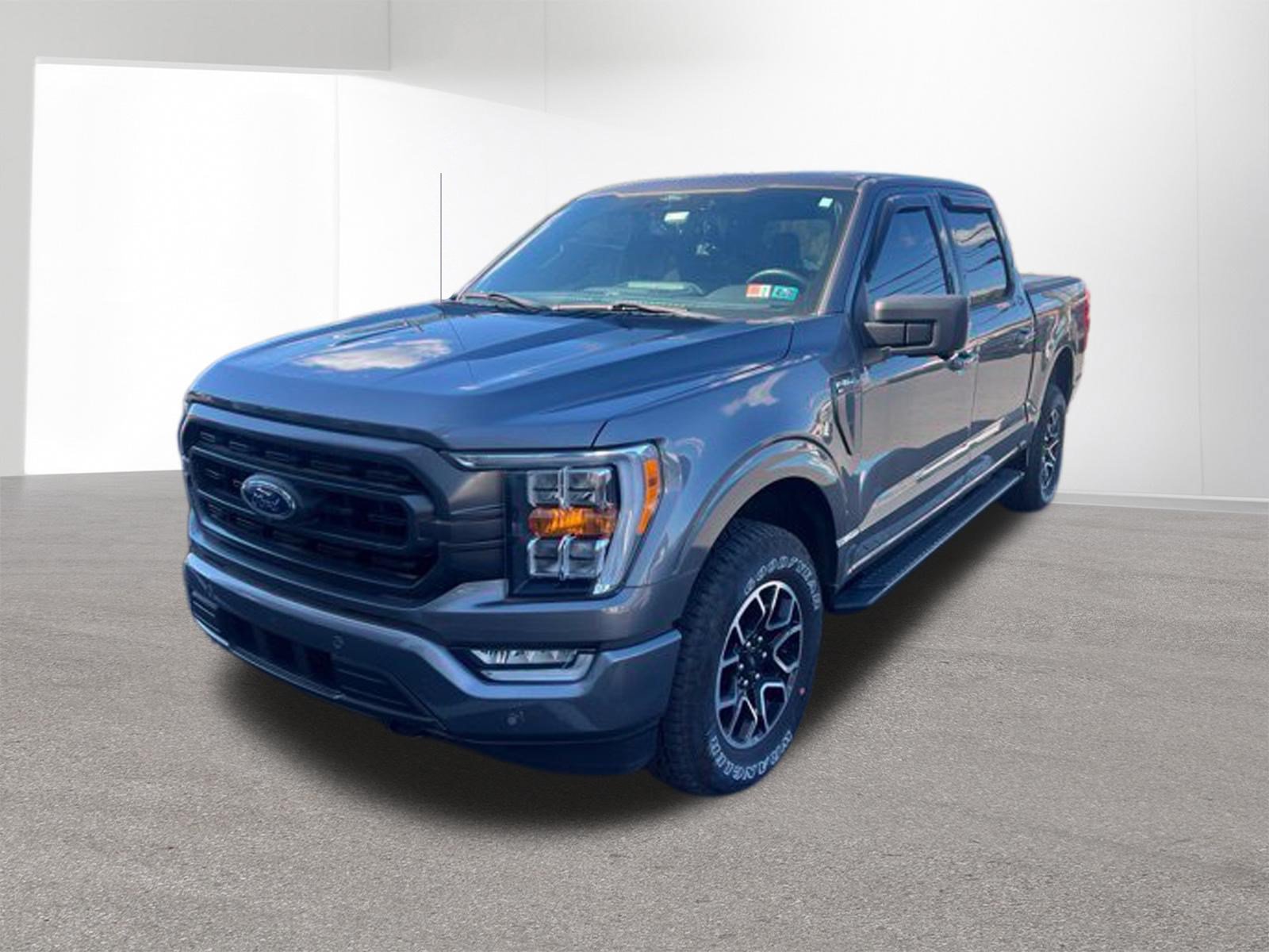 Used 2021 Ford F150 XLT w/ Equipment Group 302A High AWD/4WD image 2