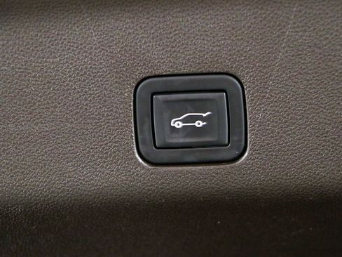 Used 2023 GMC Yukon Denali AWD/4WD image 36