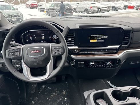 New 2026 GMC Sierra 1500 Elevation image 11