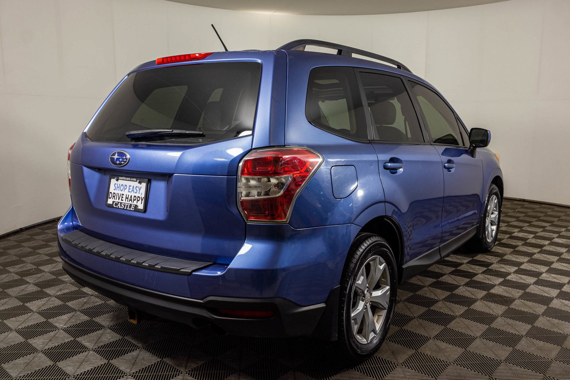 Used 2015 Subaru Forester 2.5i Premium w/ All-Weather Package AWD/4WD image 16