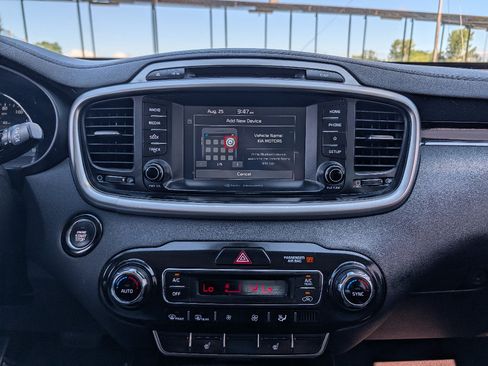 Used 2019 Kia Sorento EX FWD image 27