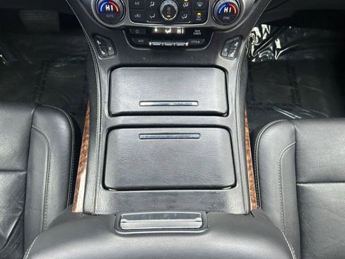 Used 2016 Chevrolet Suburban LTZ image 15
