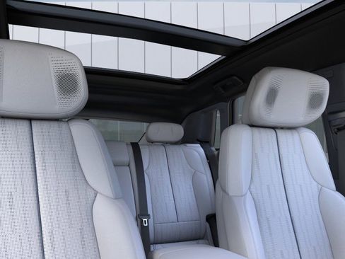 New 2025 Cadillac Lyriq Sport image 24