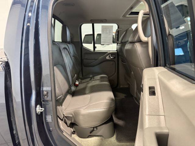 Used 2016 Nissan Frontier SL AWD/4WD image 16