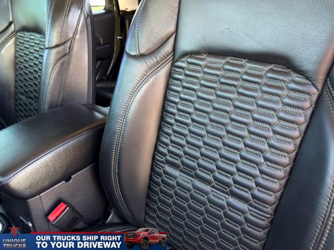 Used 2021 Jeep Gladiator Willys image 26