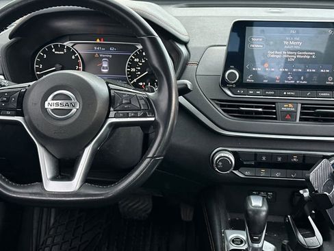 Used 2021 Nissan Altima 2.5 SR image 14