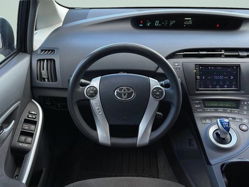 Used 2010 Toyota Prius Five image 10