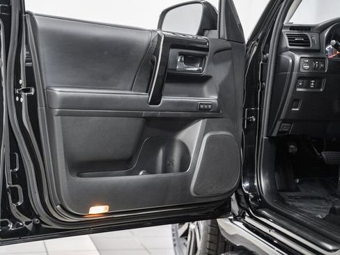 Used 2021 Toyota 4Runner Nightshade image 38