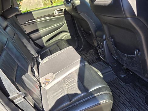 Used 2012 Jeep Grand Cherokee Laredo image 10