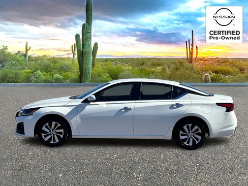 Certified 2023 Nissan Altima 2.5 S image 3