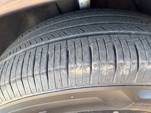 Certified 2025 Kia Carnival image 28