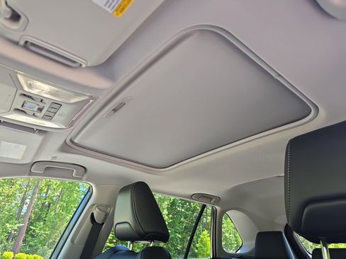 Certified 2023 Toyota RAV4 XLE Premium FWD image 31