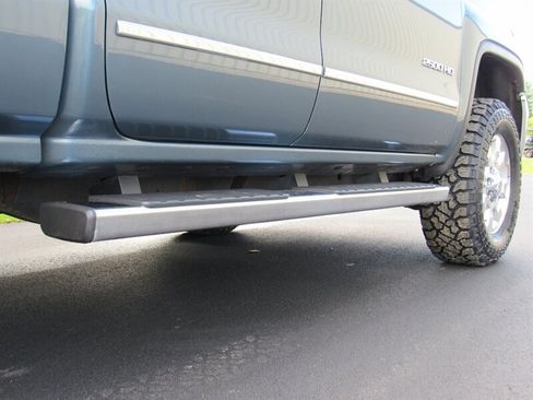 Used 2015 GMC Sierra 2500 SLE w/ SLE Preferred Package AWD/4WD image 8